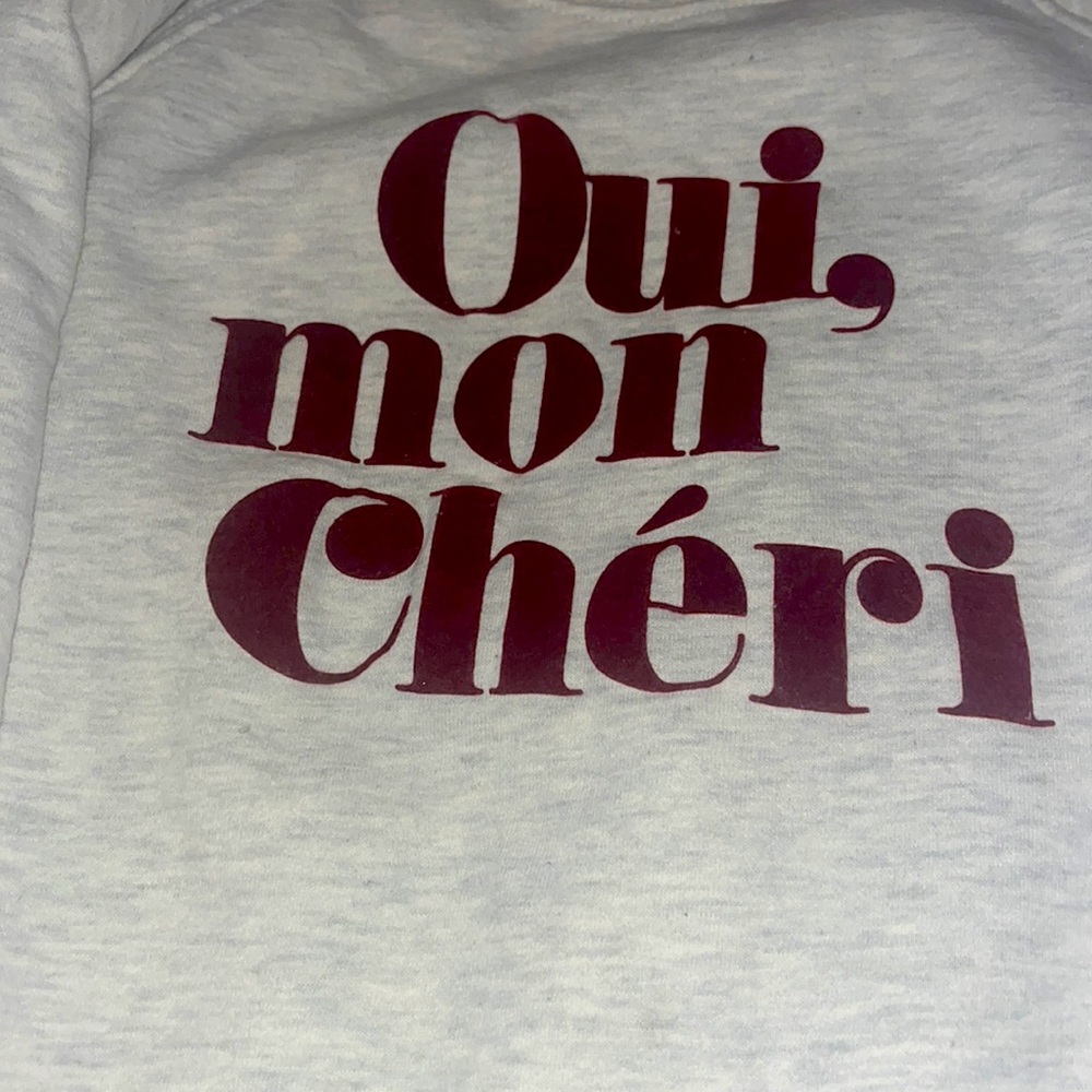 GUC H&M Oui Mon Cherri gray and burgundy crew sweatshirt. Size S